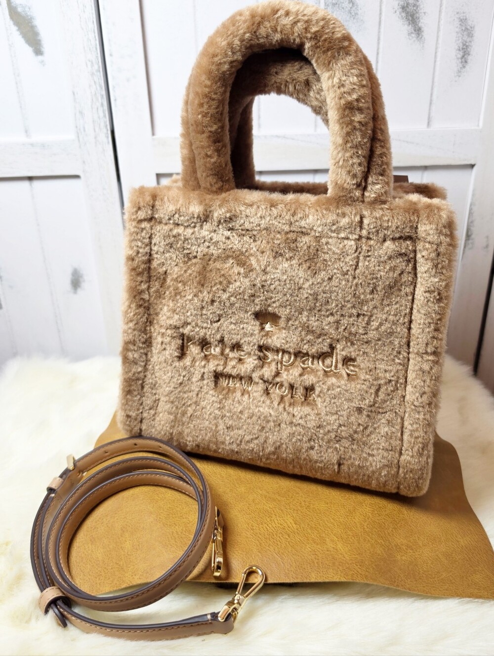 Kate Spade Ellie Faux Small Bag - Picture 3 of 11
